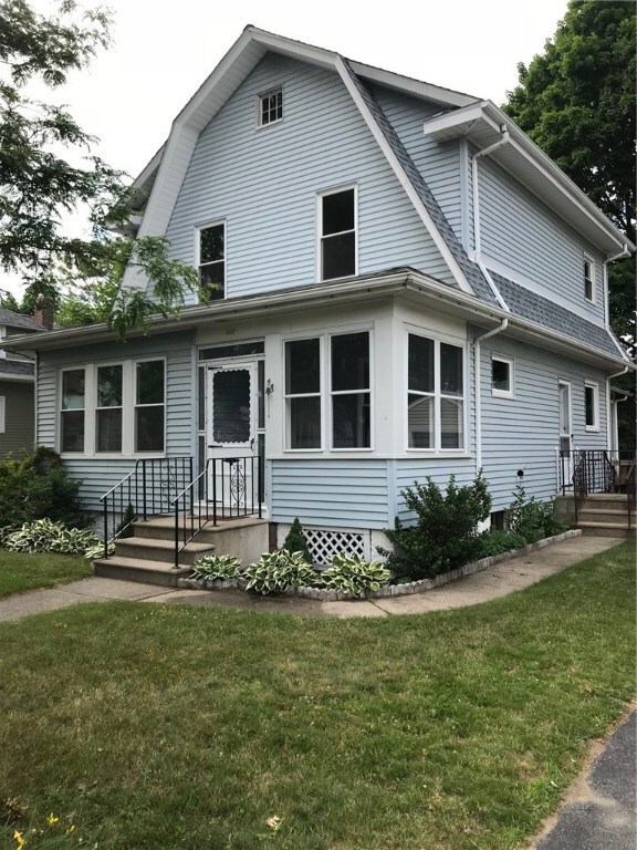 203 Sinclair Ave, Cranston, RI 02907 - photo 2