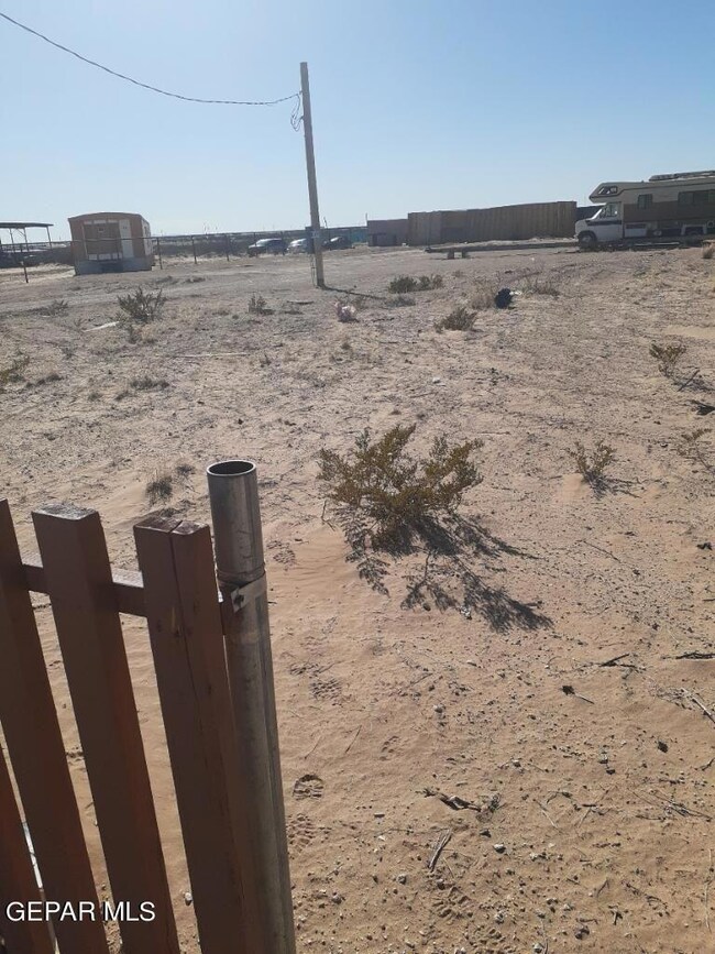 539 Ascencion St, El Paso, TX 79928 - photo 5