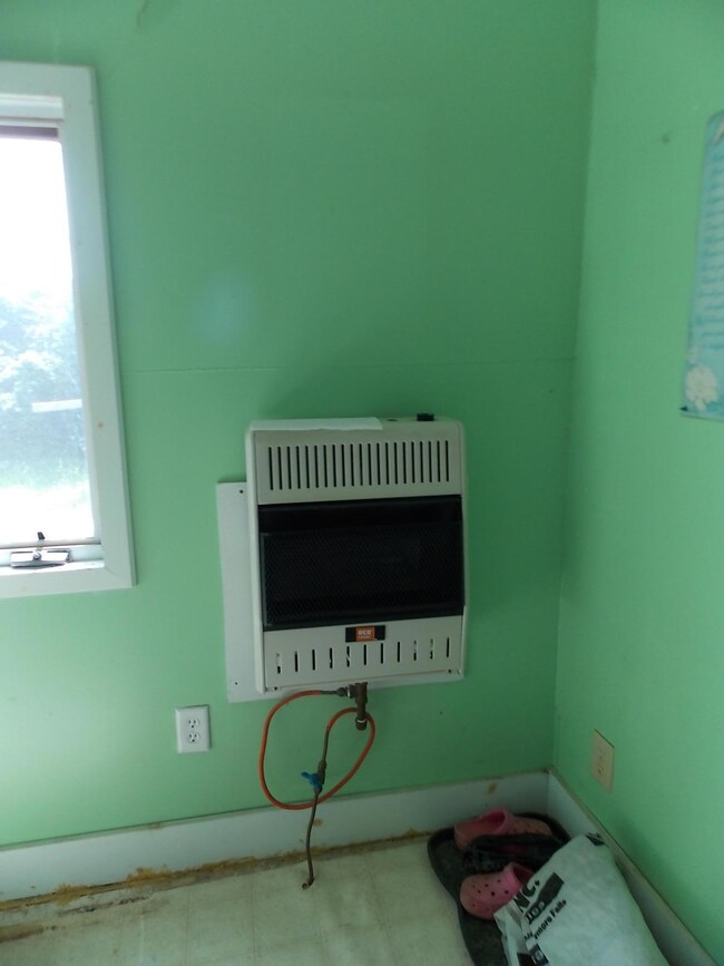 14 Hinckley Rd, Canaan, ME 04924 - photo 7