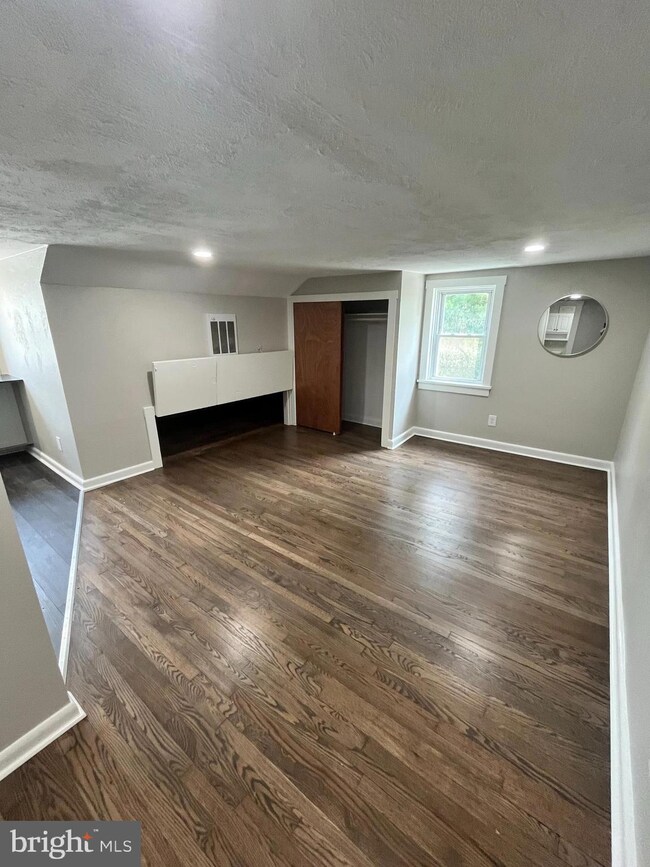 11 New St unit 10, Newark, DE 19711 - photo 3