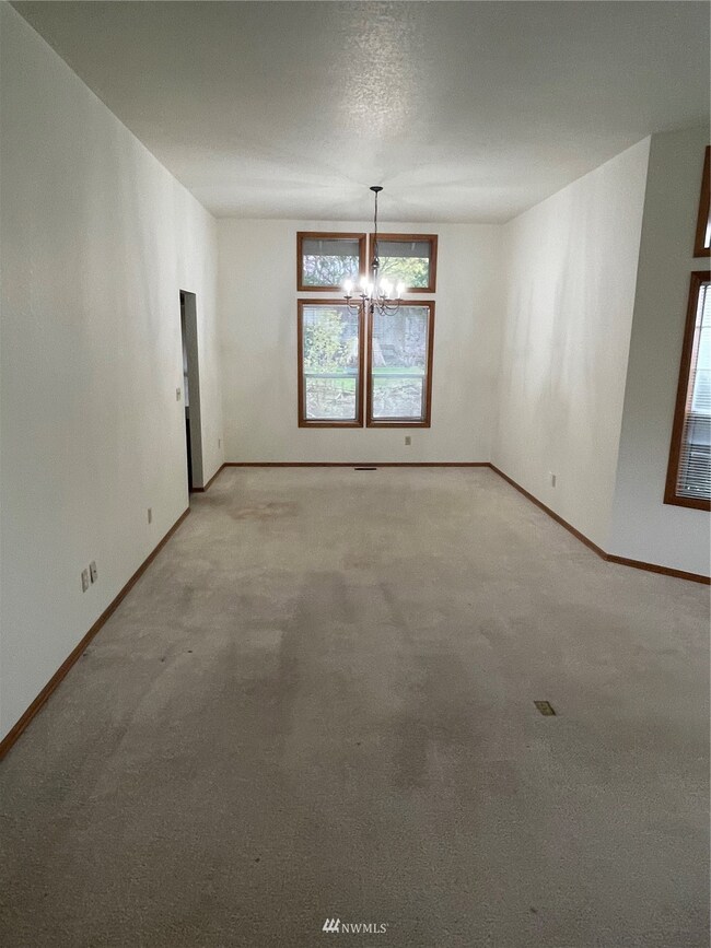 5404 77th Avenue Ct W, University Place, WA 98467 - photo 4