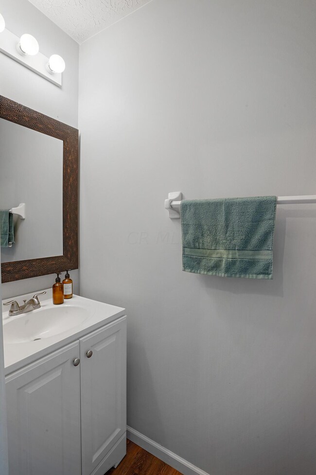 991 Bootman Dr, Columbus, OH 43228 - photo 6