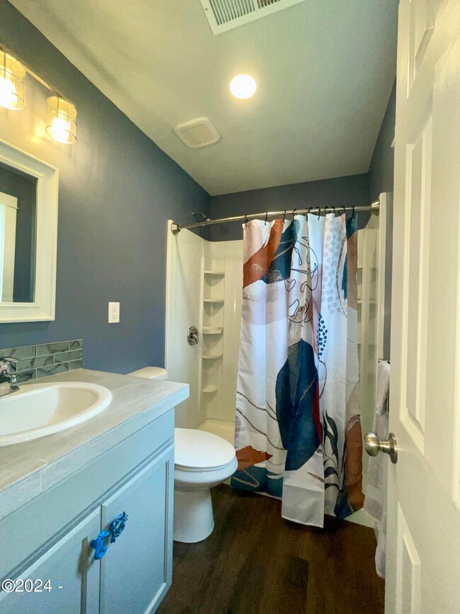 Main Bathroom