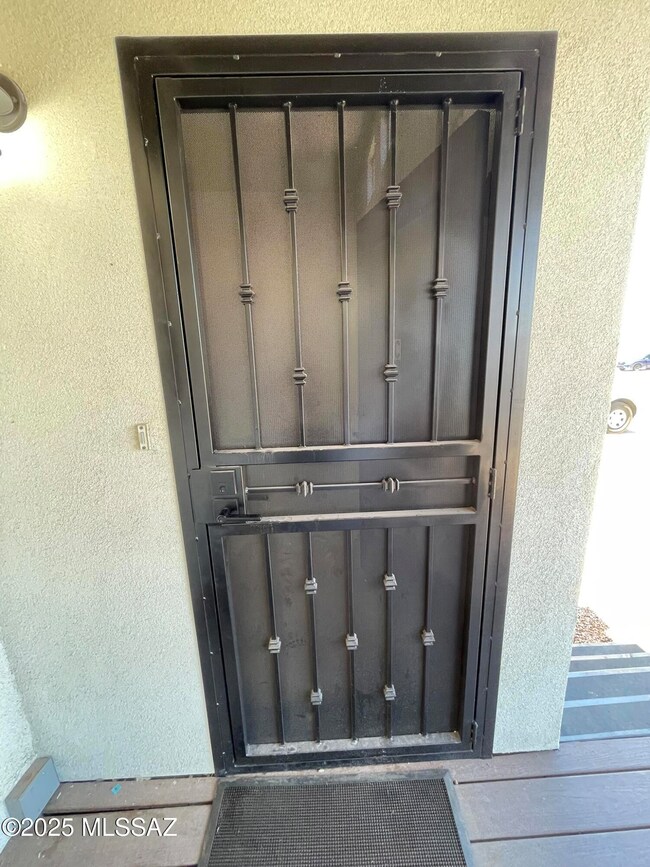 3250 N Stone Ave unit C, Tucson, AZ 85705 - photo 7