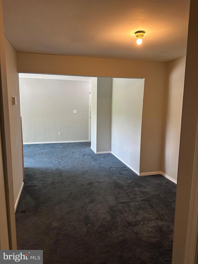 8711 Hayshed Ln unit 34, Columbia, MD 21045 - photo 3