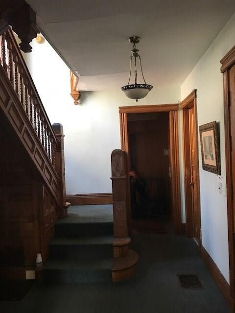 Meigs Foyer