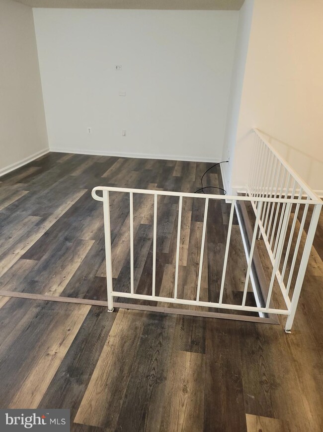 7621 N Arbory Way, Laurel, MD 20707 - photo 2