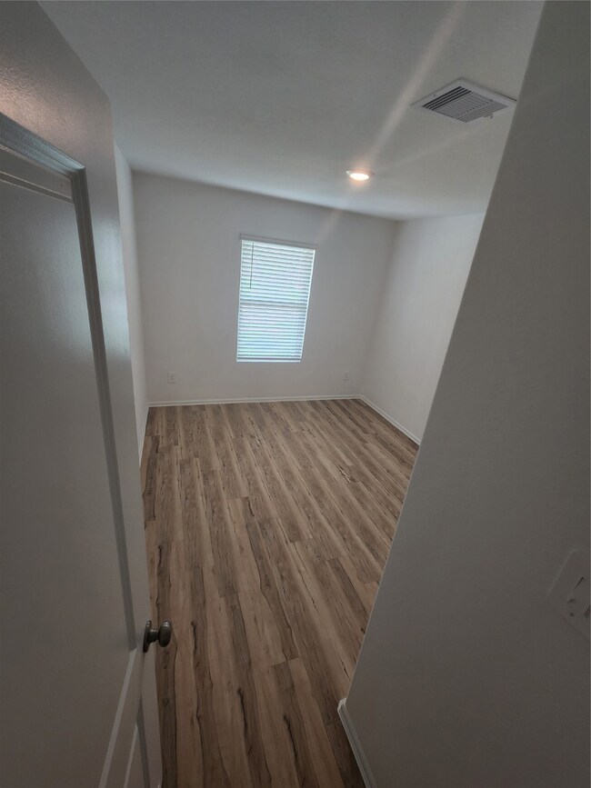 18111 Robin Creek Dr, Hockley, TX 77447 - photo 7