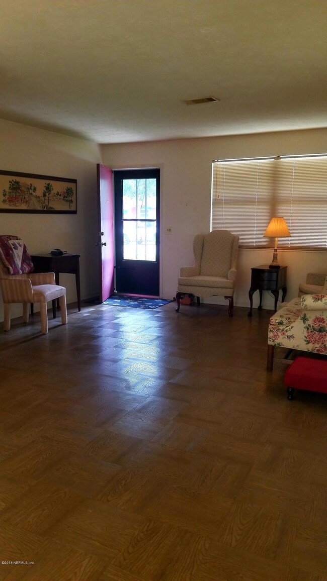 6807 Blanco Ct, Jacksonville, FL 32210 - photo 3