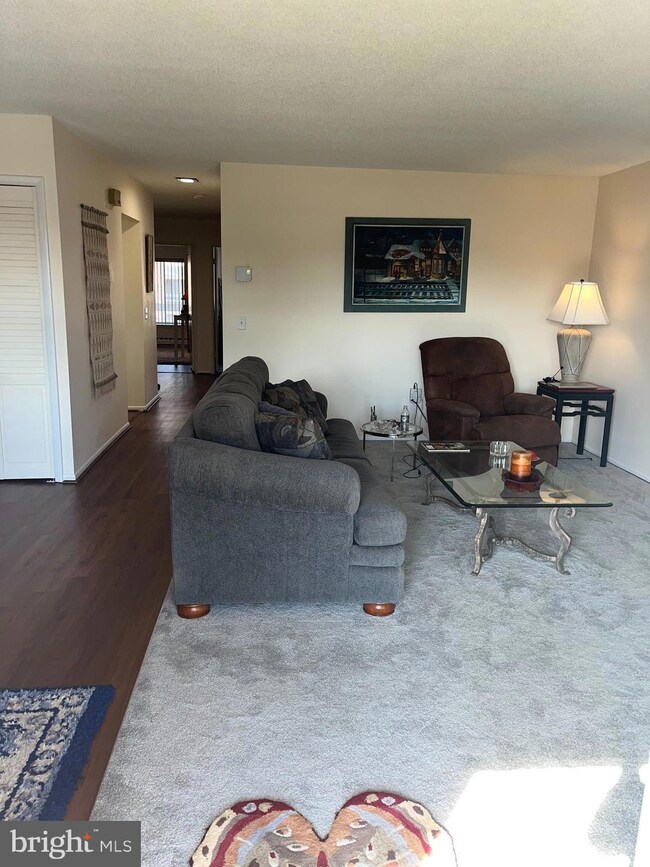 3500 Forest Edge Dr, Silver Spring, MD 20906 - photo 3