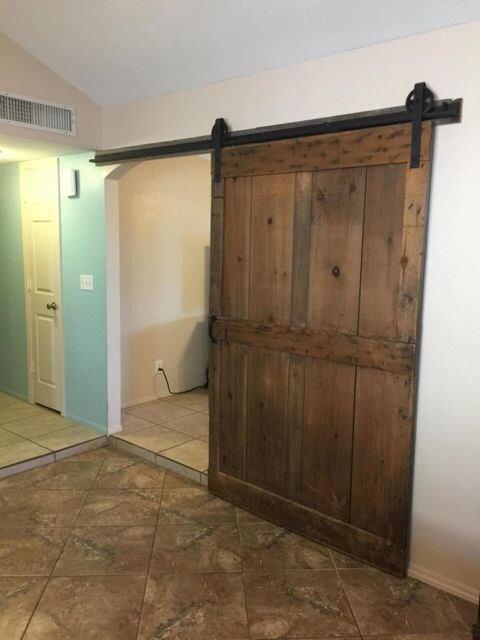 Check out this door   WOW