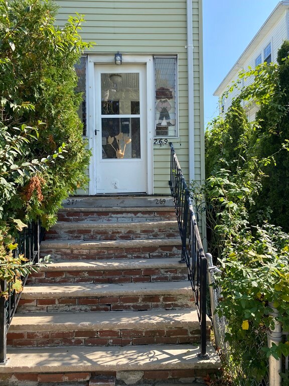 269 Beech St unit 2, Belmont, MA 02478 - photo 4