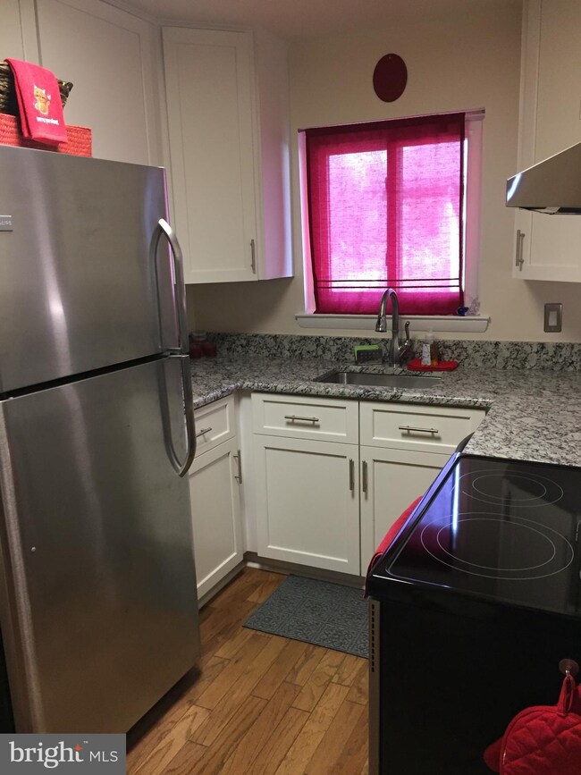 2537 Fox Ridge Ct unit 54, Woodbridge, VA 22192 - photo 5