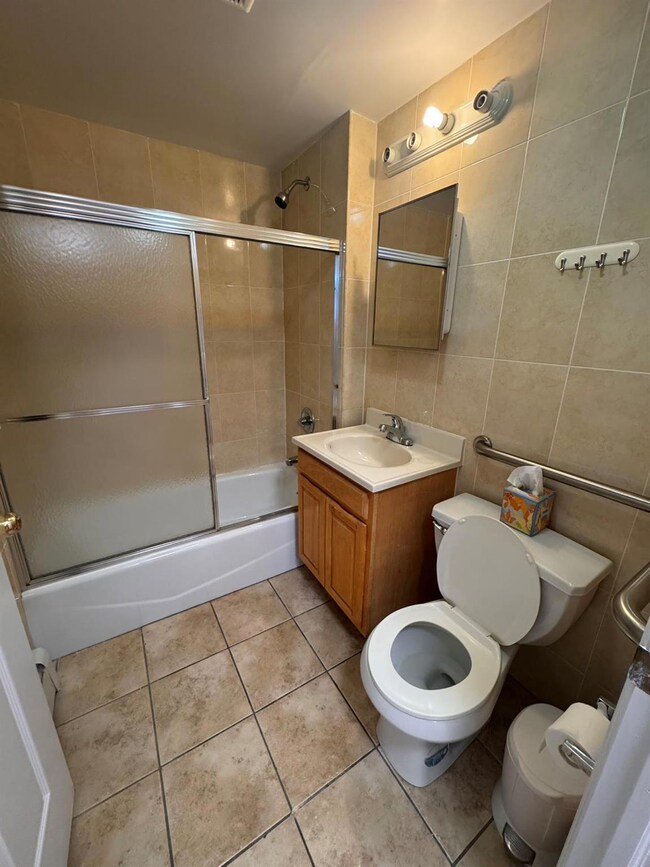 136-16 31st Rd unit 8A, Flushing, NY 11354 - photo 5