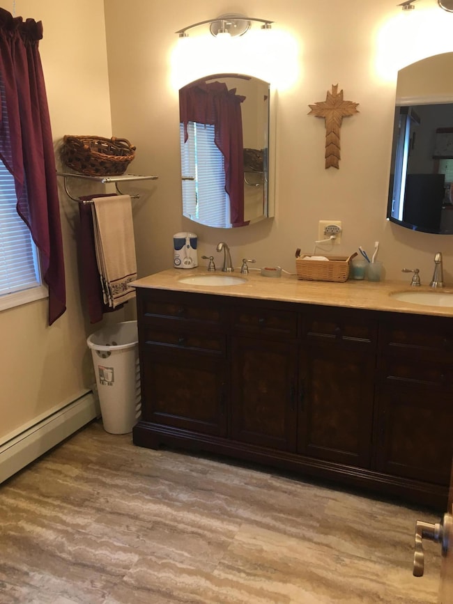 127 Bayberry Dr, Dingmans Ferry, PA 18328 - photo 3