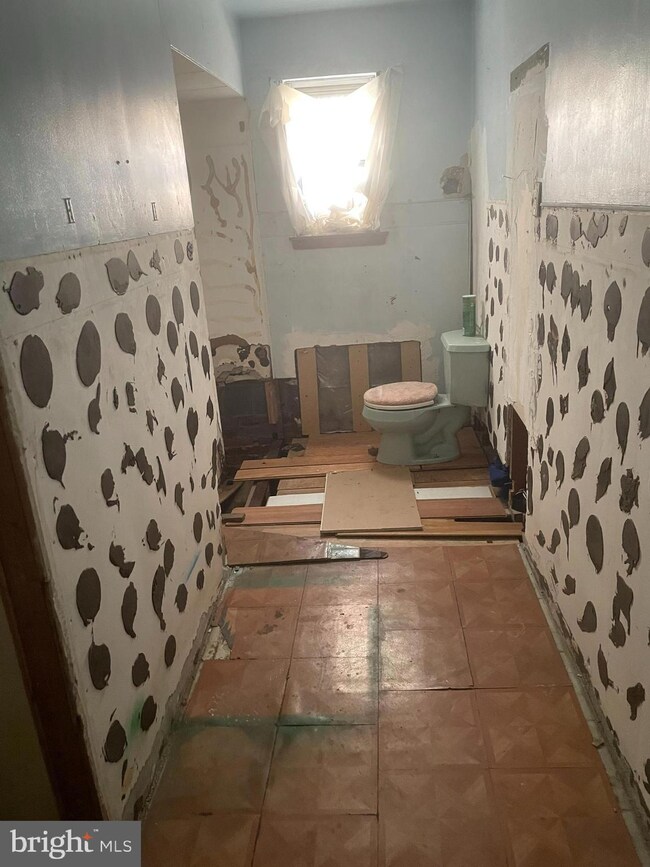 1213 Carl Miller Blvd, Camden, NJ 08104 - photo 6