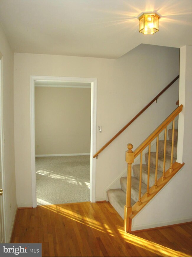 2404 Crestnoll Rd, Reisterstown, MD 21136 - photo 6