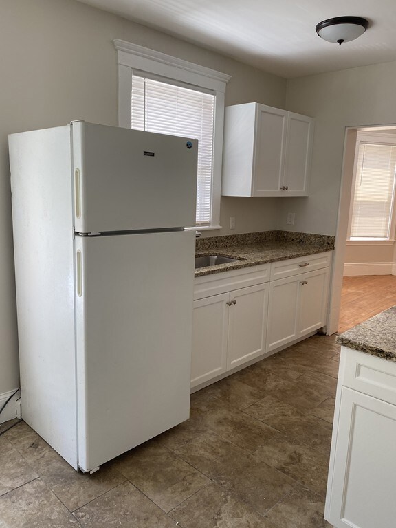 85-85A Sheridan St unit 1, Lynn, MA 01902 - photo 4