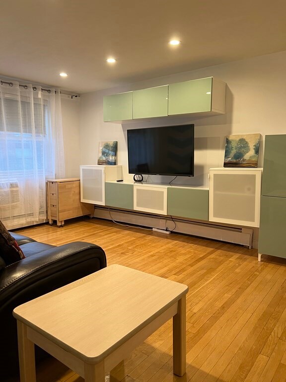 12 Commonwealth Ct unit 6, Brighton, MA 02135 - photo 6