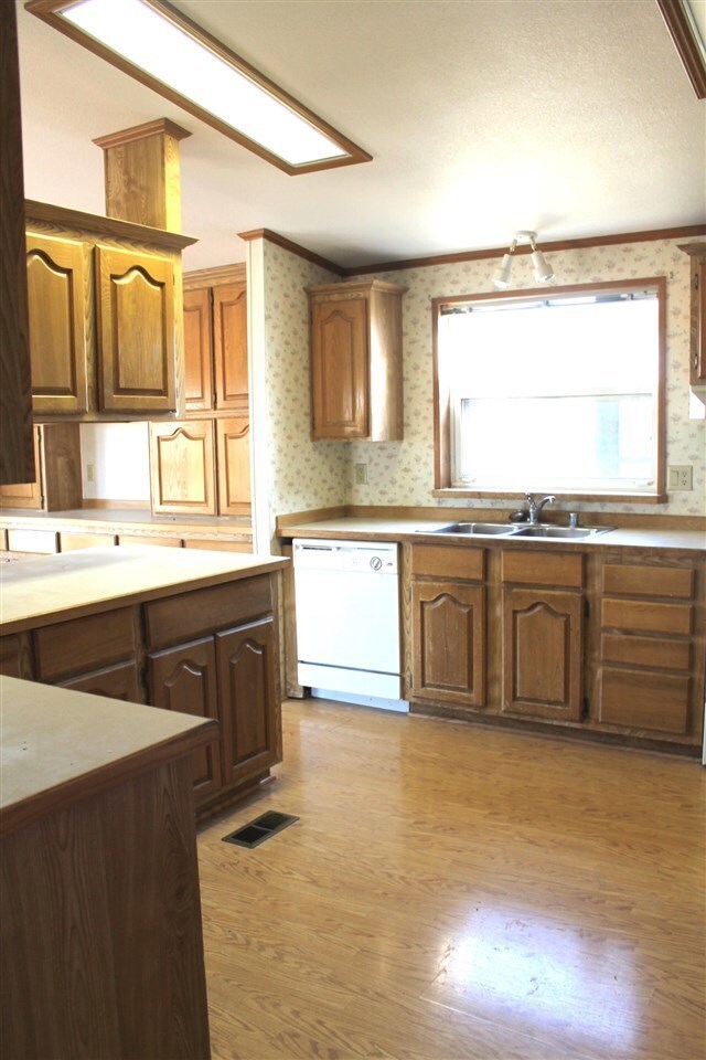 711 Rinay Rd, Helena, MT 59602 - photo 6