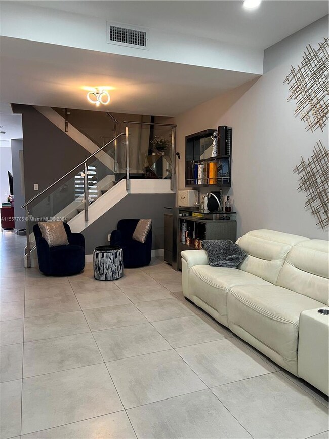 7184 NW 103rd Path unit 7184, Doral, FL 33178 - photo 3