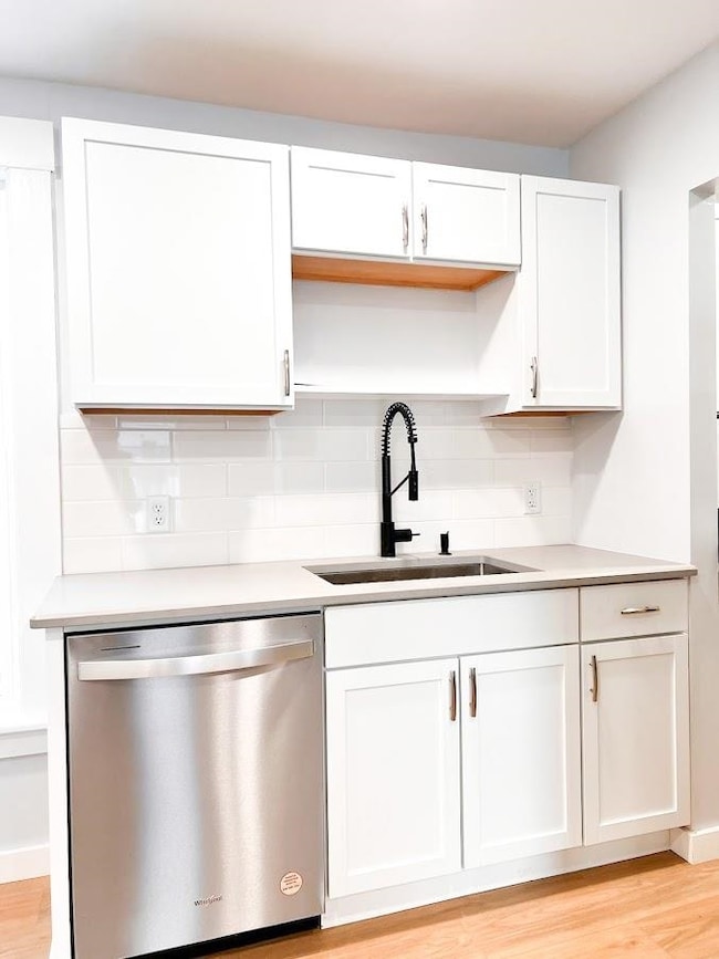 178 Pleasant St unit 1, Claremont, NH 03743 - photo 2