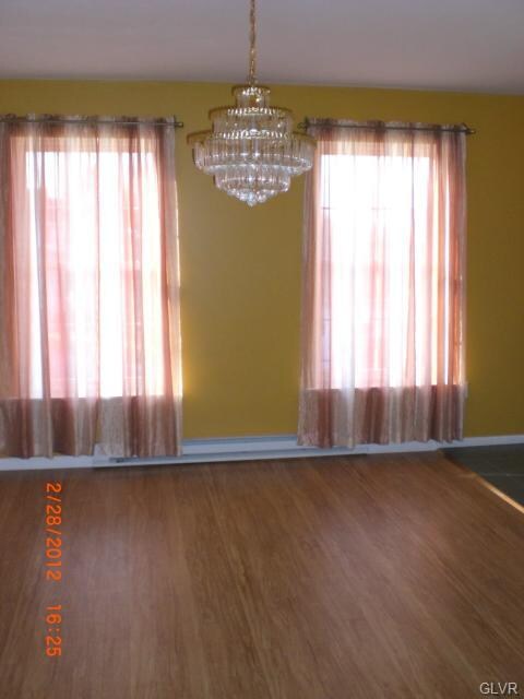 2010 Wood St, Whitehall, PA 18052 - photo 4