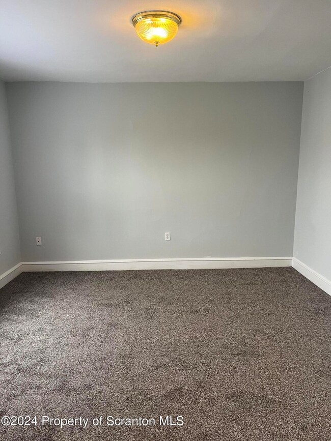 1112 Taylor Ave unit 2, Scranton, PA 18510 - photo 6