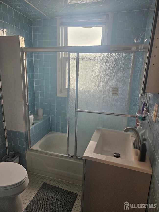 421 River Dr unit 2, Elmwood Park, NJ 07407 - photo 3