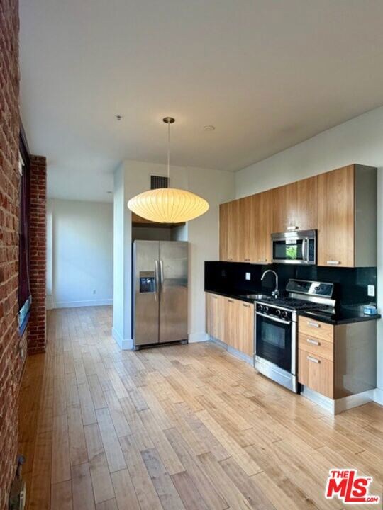 Rowan Lofts unit 303, Los Angeles, CA 90013 - photo 5