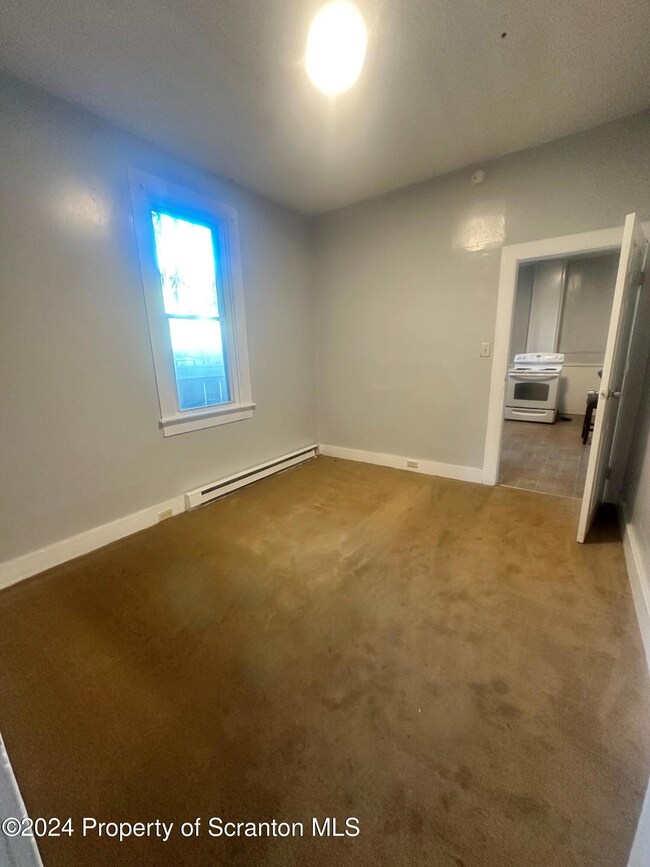 813 Pittston Ave unit 1L, Scranton, PA 18505 - photo 2