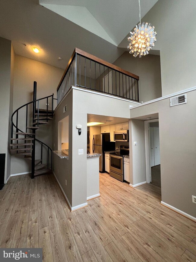 14055 Vista Dr unit 150, Laurel, MD 20707 - photo 3