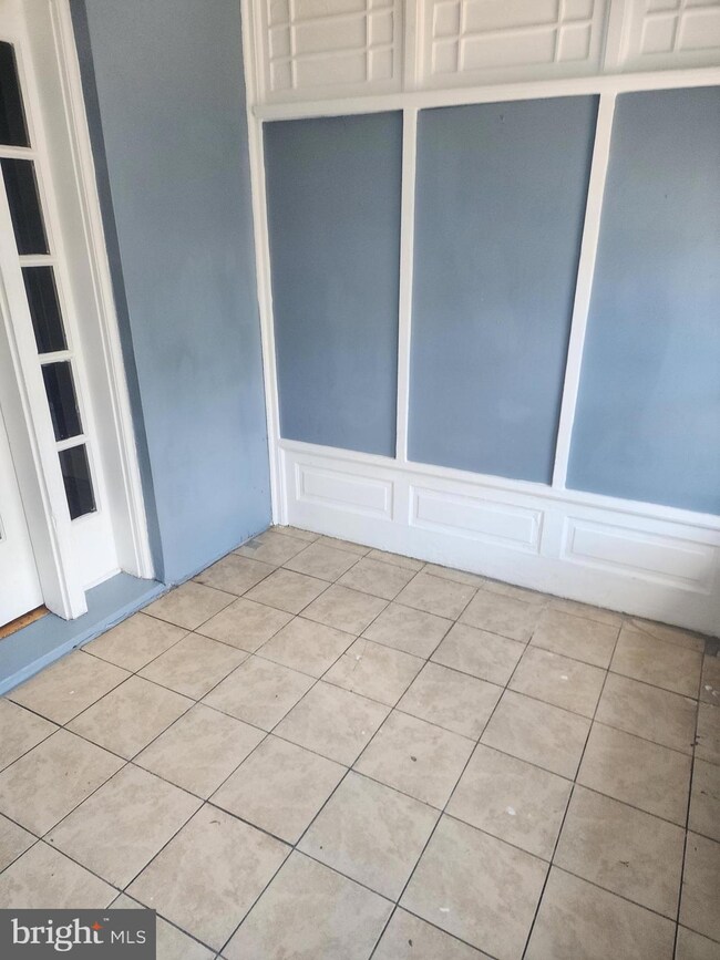 252 Avon Rd, Upper Darby, PA 19082 - photo 3