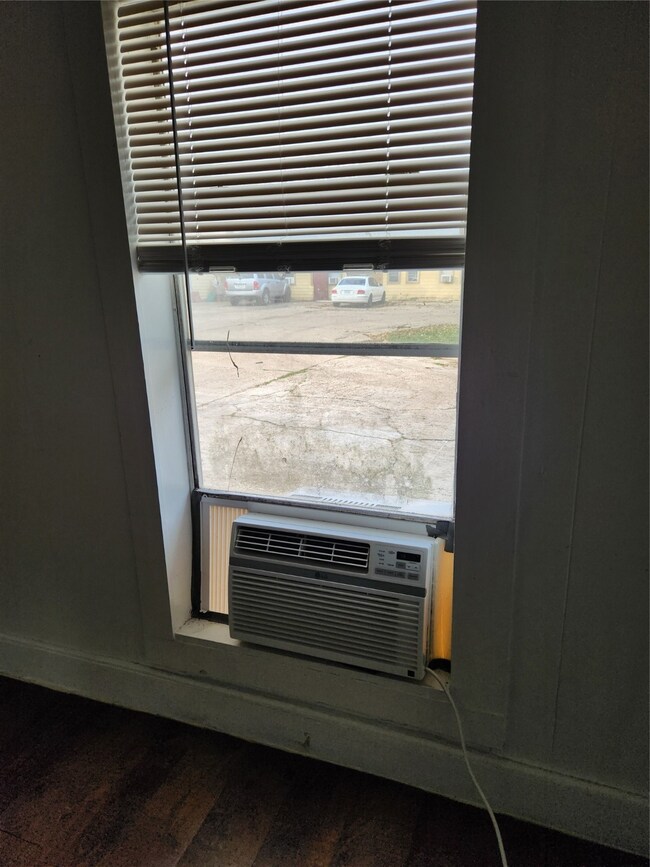 1026 Miles St unit 2, Rosenberg, TX 77471 - photo 7