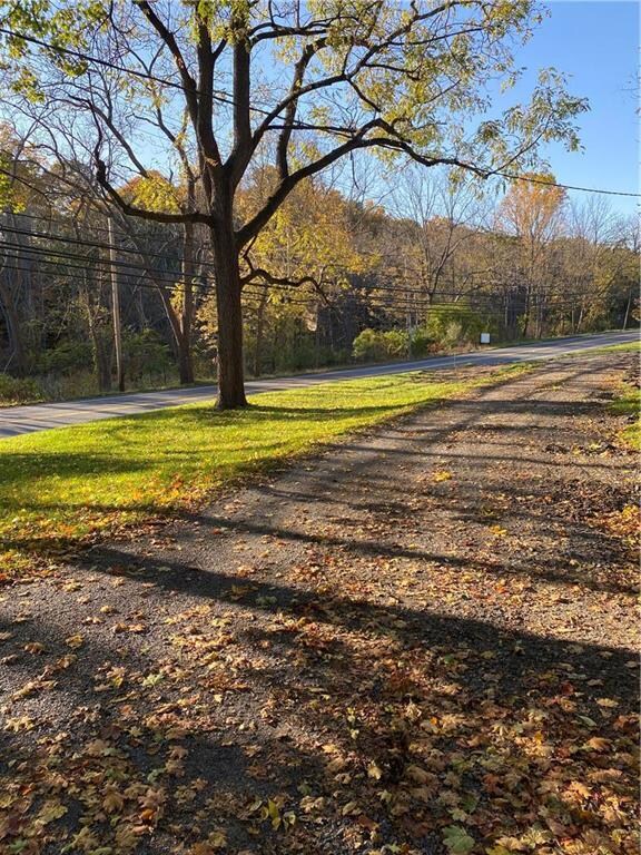 206 Monocacy Dr, Moore Township, PA 18017 - photo 2