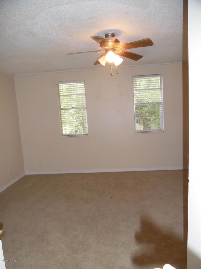1662 El Camino Rd unit 4, Jacksonville, FL 32216 - photo 6