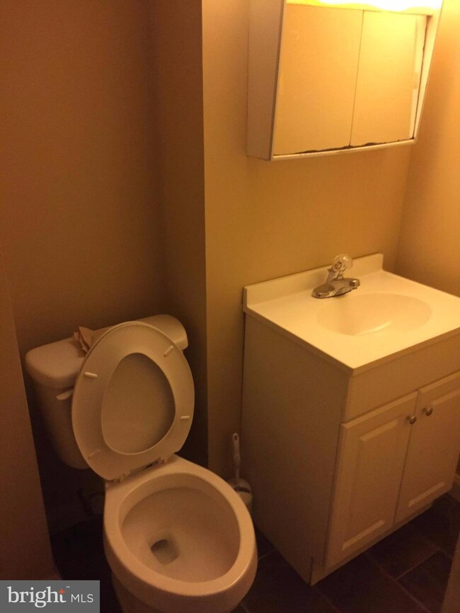 1842 Blue Jay Ct unit 1842, Severn, MD 21144 - photo 4