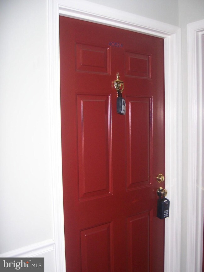 4052A Grays Pointe Rd unit A, Fairfax, VA 22033 - photo 3