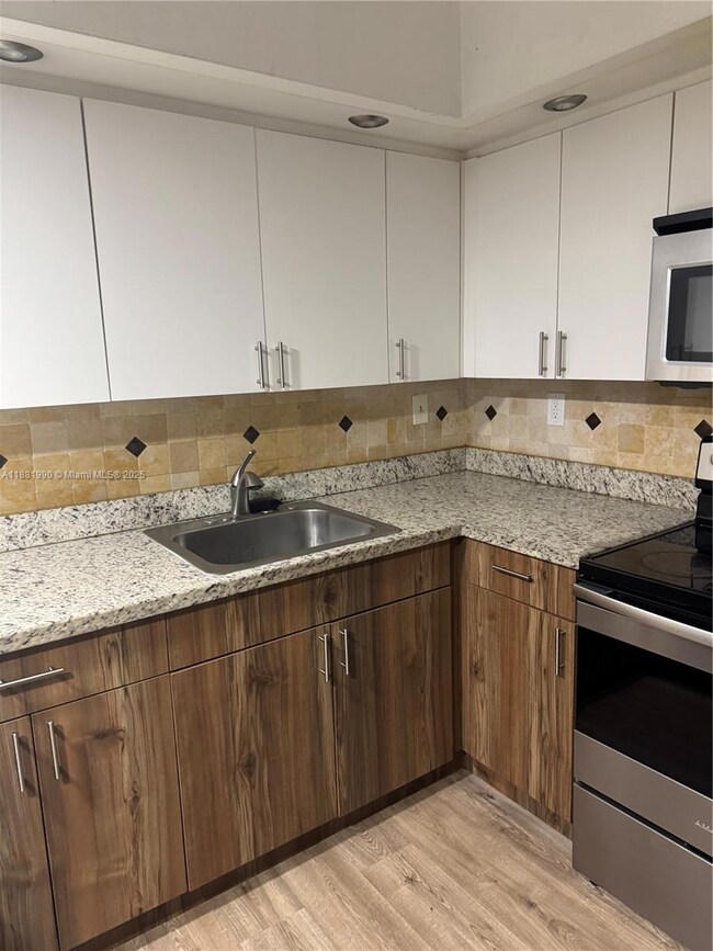 8811 SW 132nd Place unit 401CW, Miami, FL 33186 - photo 3