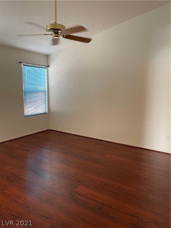 1900 Klamath Falls Way, Las Vegas, NV 89128 - photo 6