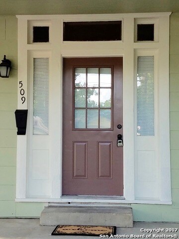 509 E Evergreen St, San Antonio, TX 78212 - photo 3