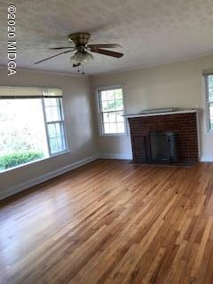 3417 Bloomfield Dr living rm