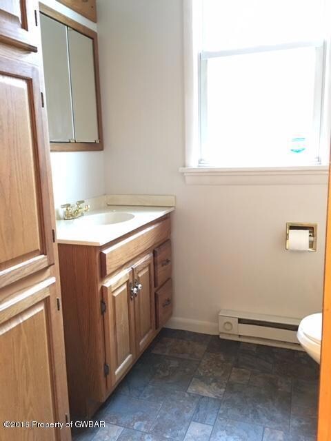 486 N Main St, Wilkes Barre, PA 18705 - photo 3