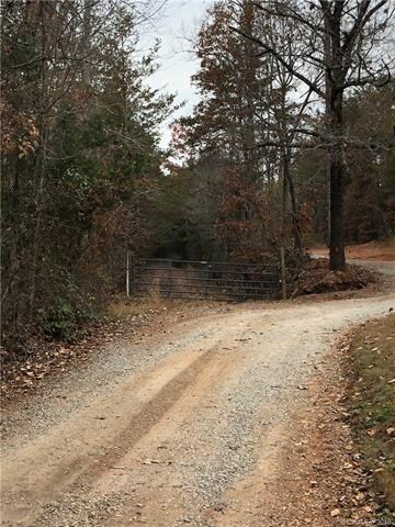 Entrance off Camp Creek Rd off shared driveway. Pr