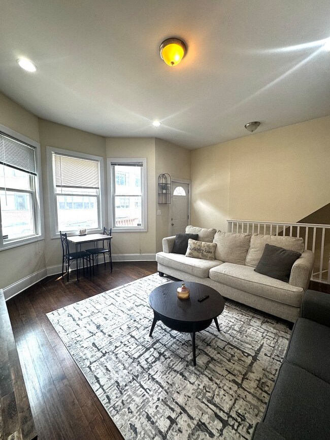 2619 N Southport Ave unit 1F, Chicago, IL 60614 - photo 2