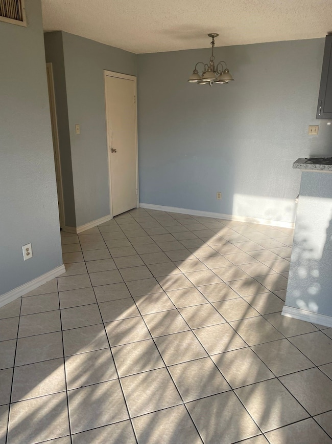 12660 Ashford Point Dr unit 413, Houston, TX 77082 - photo 2