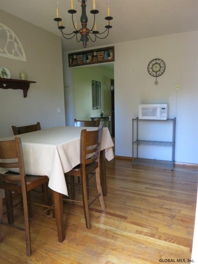 520 Walton Place, Schenectady, NY 12302 - photo 6