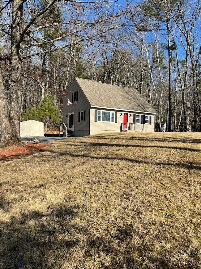 47 Kienia Rd, Hudson, NH 03051 - photo 2