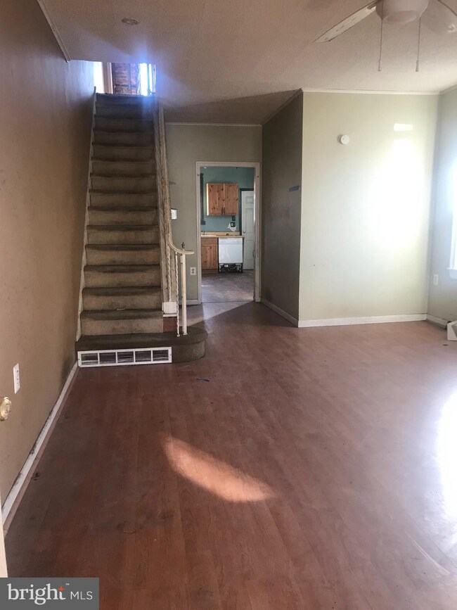 312 Warren St, Gloucester City, NJ 08030 - photo 7