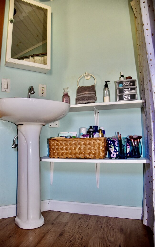 234 Page Rd, New London, NH 03257 - photo 6